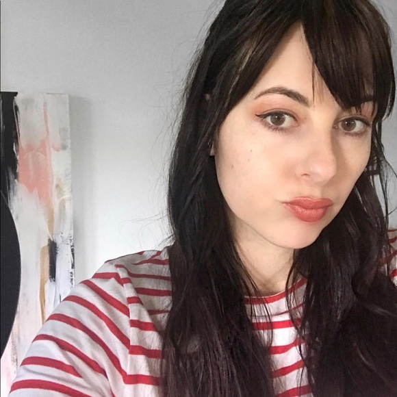 Meet your Posher, Lindsey - Picture 1 of 1